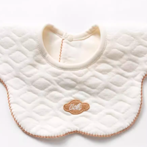 Heart Pattern Air Layer 360° Drool Bib - Natural Baby Clothing丨Pure, organic, dye-free care, cozy and gentle for babies
