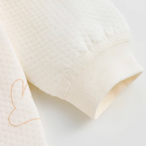 ラビットプリント エアレイヤー スタンドカラー フルフロントオープンロンパース