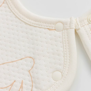 Rabbit Print Air Layer 360° Drool Bib