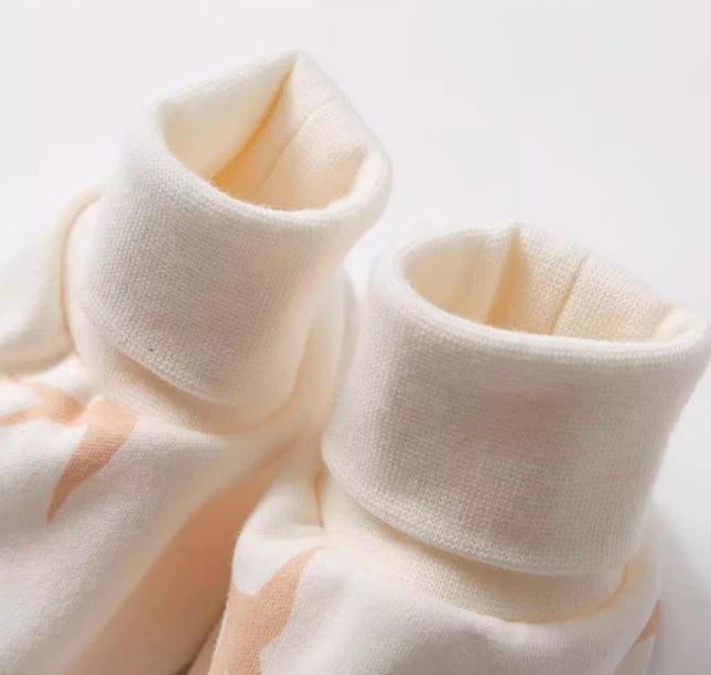 Newborn Mittens and Booties Set for Scratch Prevention and Warmth - Natural Baby Clothing丨Pure, organic, dye-free care, cozy and gentle for babies