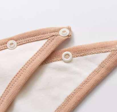 Triangle Bib with Soft Absorbent Material for Baby's Comfort - Natural Baby Clothing丨Pure, organic, dye-free care, cozy and gentle for babies