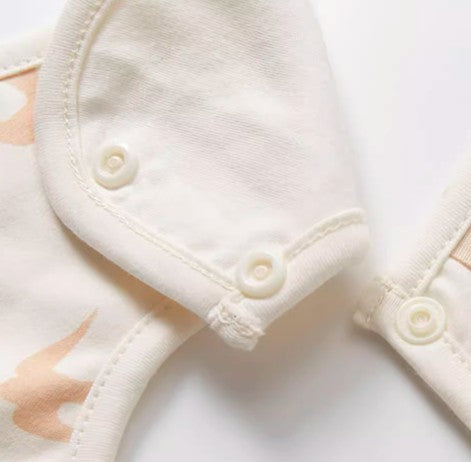 360-Degree Rotating Baby Bib with Adjustable Snaps for Easy Use - Natural Baby Clothing丨Pure, organic, dye-free care, cozy and gentle for babies