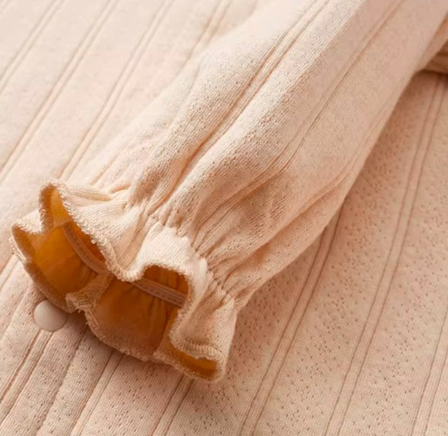 Baby Frilled Round-Neck Snap Onesie for Comfort and Style - Natural Baby Clothing丨Pure, organic, dye-free care, cozy and gentle for babies