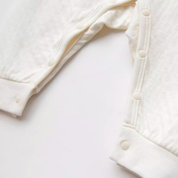 Baby Long-Sleeved Tie-Strap Romper for Comfort - Natural Baby Clothing丨Pure, organic, dye-free care, cozy and gentle for babies